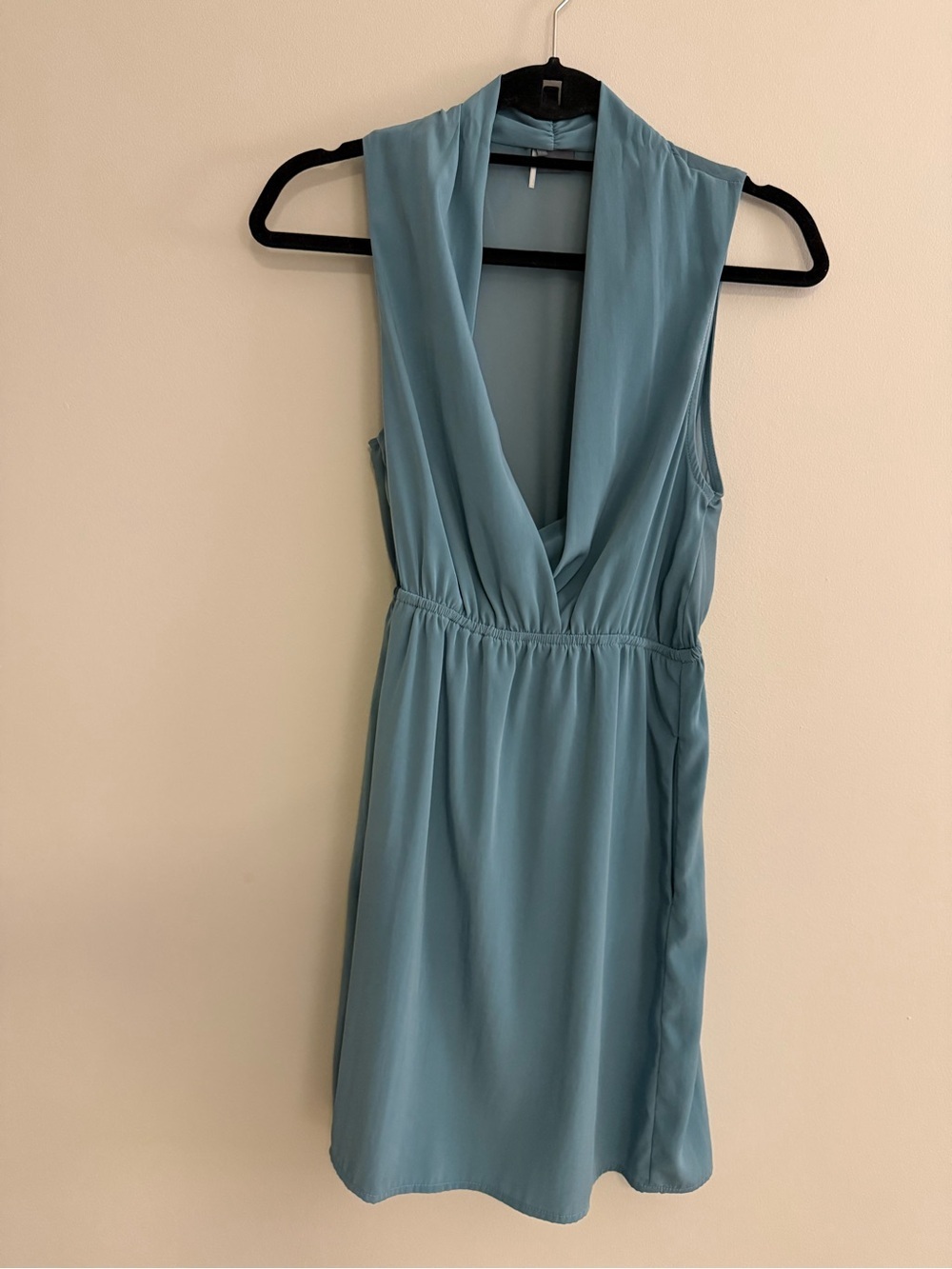 Sparkle & Fade Sleeveless V-Neck Mini Dress in Teal